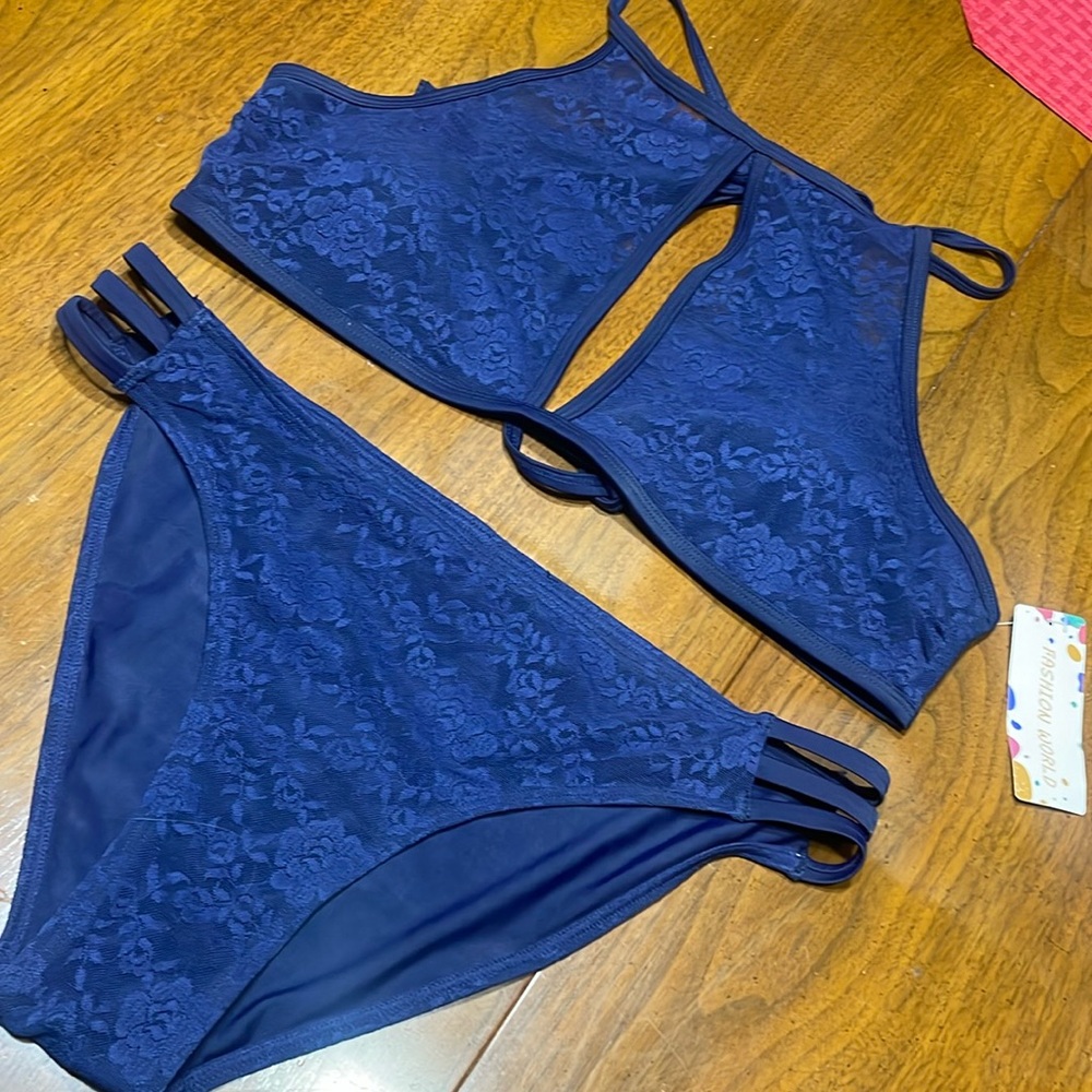 Bikini top and matching bottom